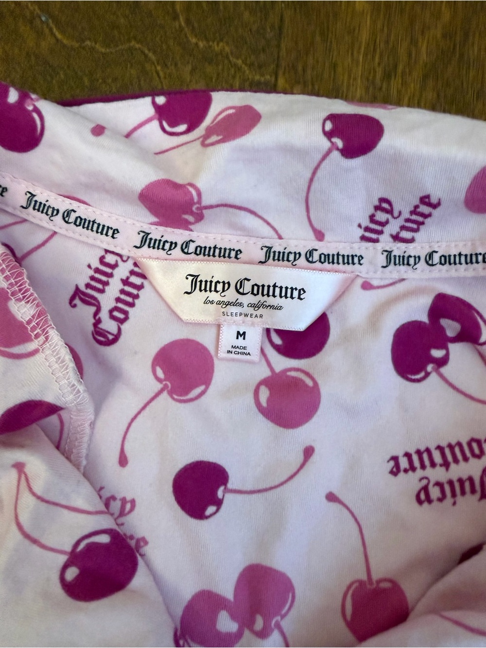Juicy Couture Pink logo Cherry-Print top Short Pajama Set Sz M - Picture 6 of 15